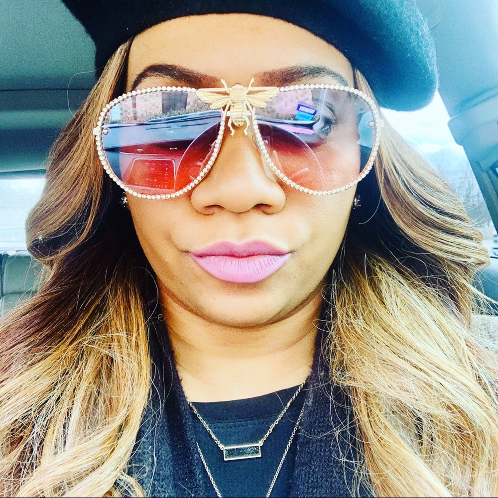 Meet your Posher, Brenace